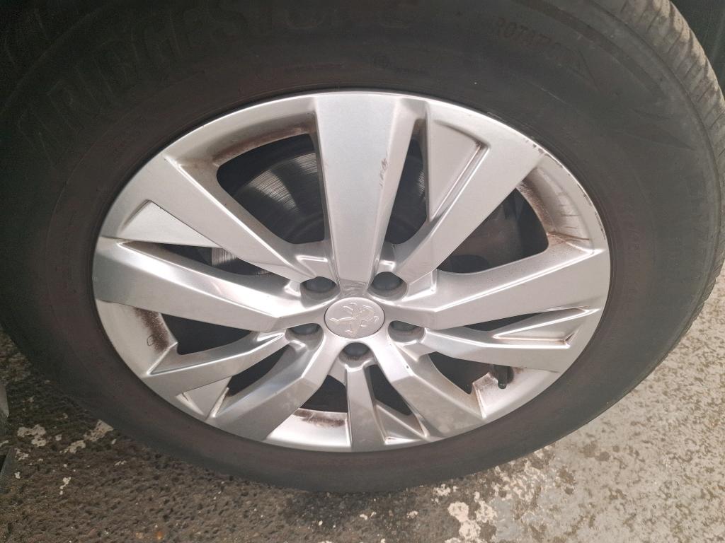 PEUGEOT 5008 BUSINESS PureTech 130ch S&S BVM6 Active 2020