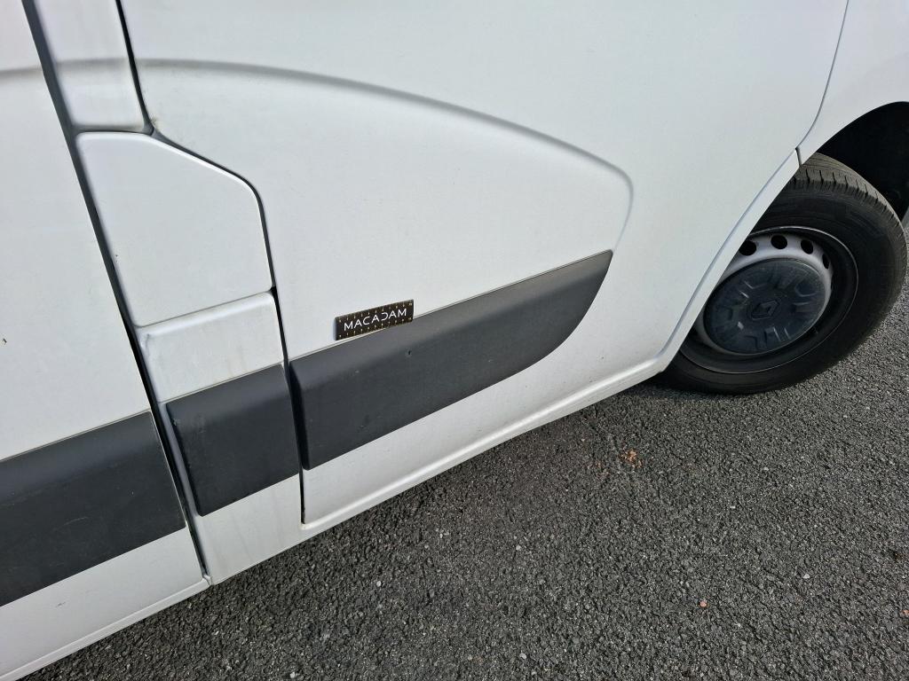 RENAULT MASTER FOURGON FGN TRAC F3300 L2H2 BLUE DCI 135 GRAND CONFORT 2022