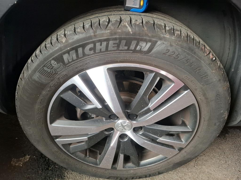 PEUGEOT 3008 Puretech 130ch S&S EAT8 Allure Pack 2022