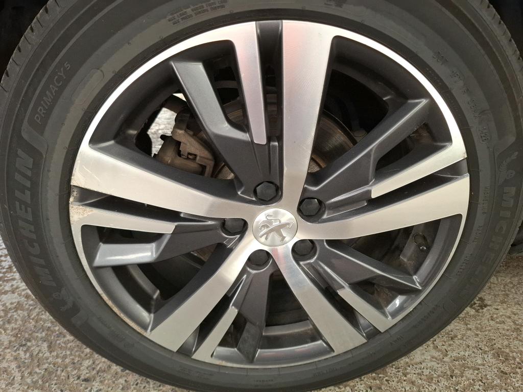 PEUGEOT 3008 Hybrid 225 e-EAT8 Allure 2022