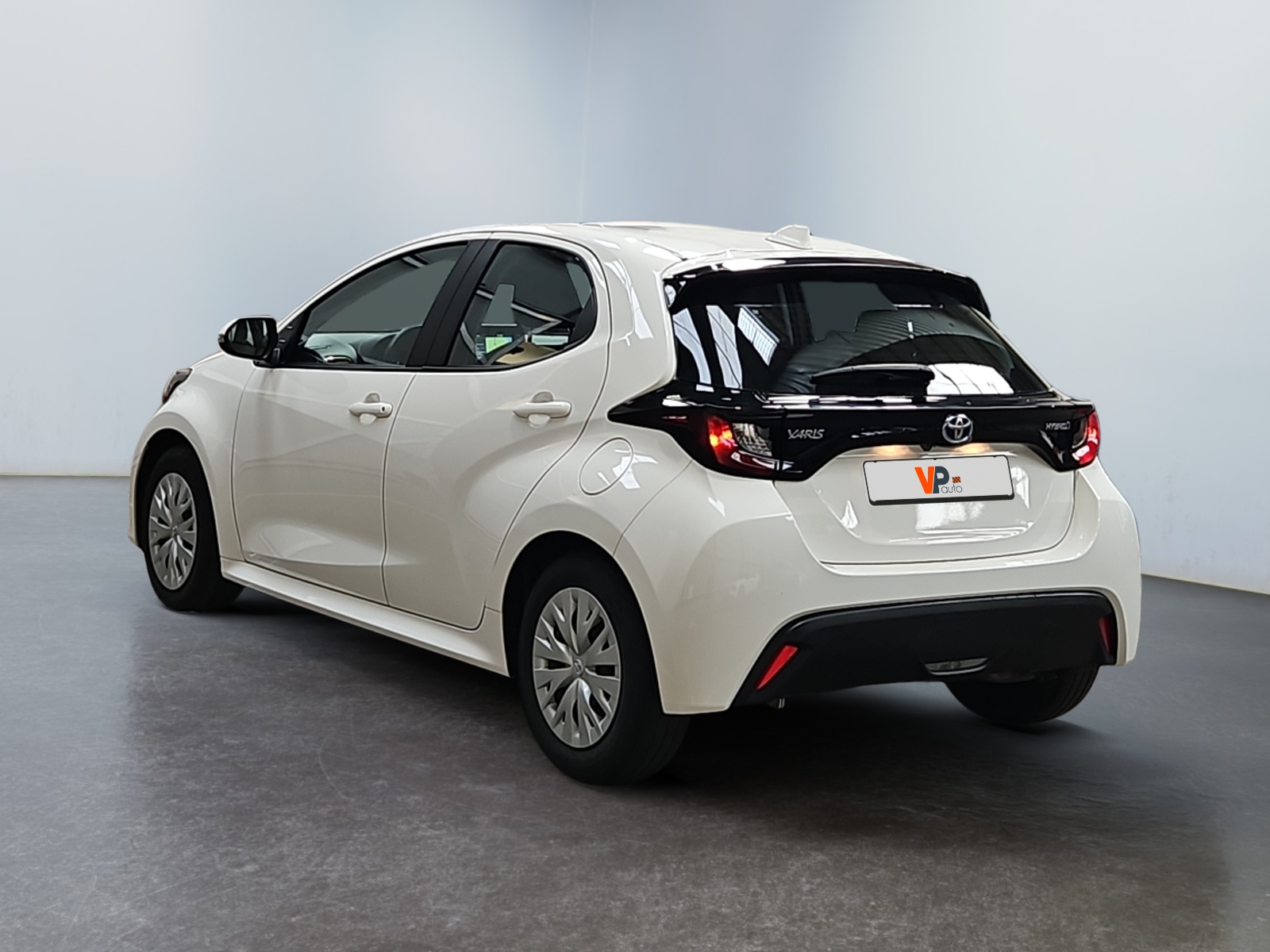 TOYOTA YARIS HYBRIDE 116h Dynamic Business + Beyond Academy 2022