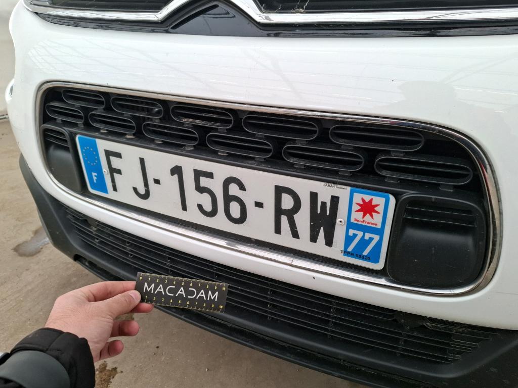 CITROEN C4 CACTUS SOCIETE BLUEHDI 100 S&S BVM6 FEEL NAV 2019