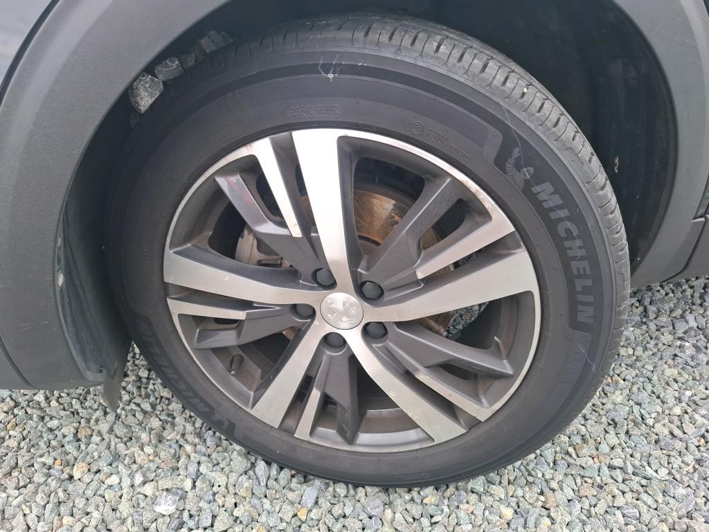 PEUGEOT 5008 PureTech 130ch S&S EAT8 Allure Pack 2023