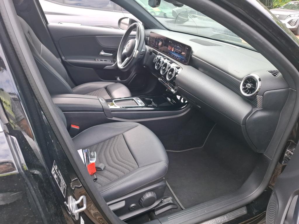 MERCEDES-BENZ MERCEDES CLASSE A 180 d 8G-DCT Progressive Line 2023