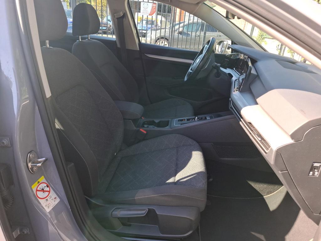 VOLKSWAGEN GOLF 2.0 TDI SCR 115 DSG7 Life Business 2022