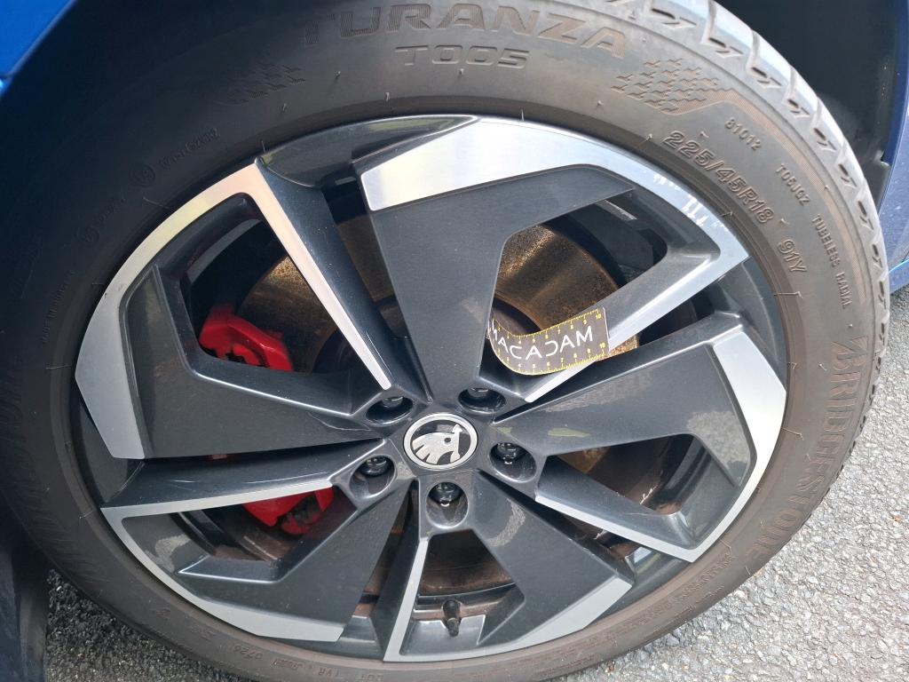 SKODA OCTAVIA COMBI 1.4 TSI PHEV iV 245 ch DSG6e RS 2021