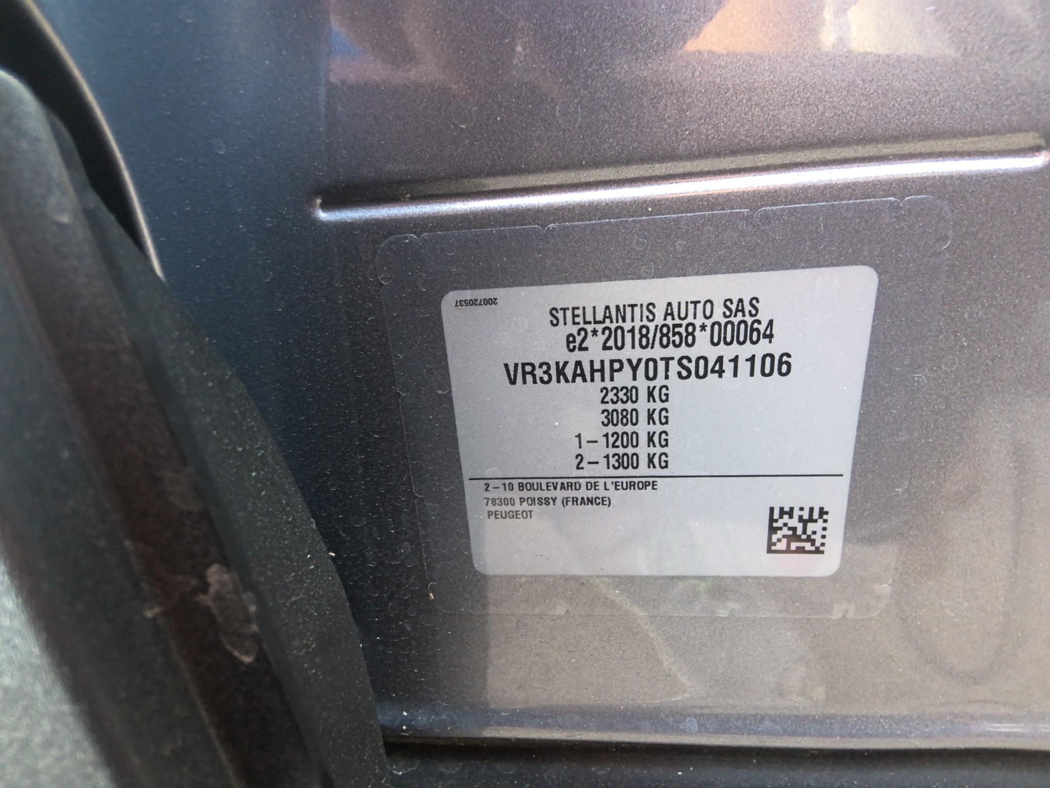 PEUGEOT 5008 Hybrid 145 ch e-DCS6 Allure 2026