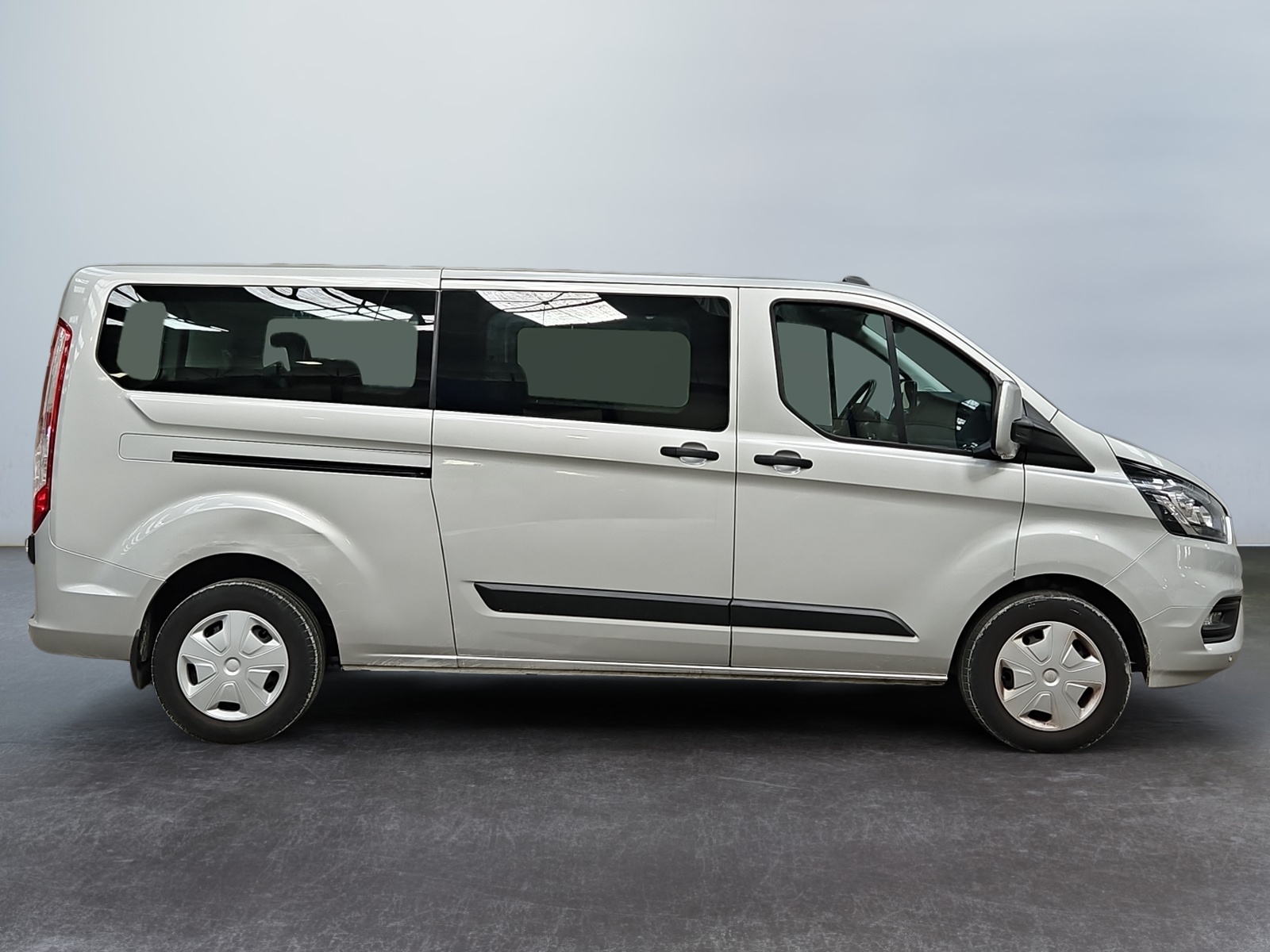 FORD TRANSIT Custom KOMBI 320 L2H1 2.0 EcoBlue 130 Trend Business 2023