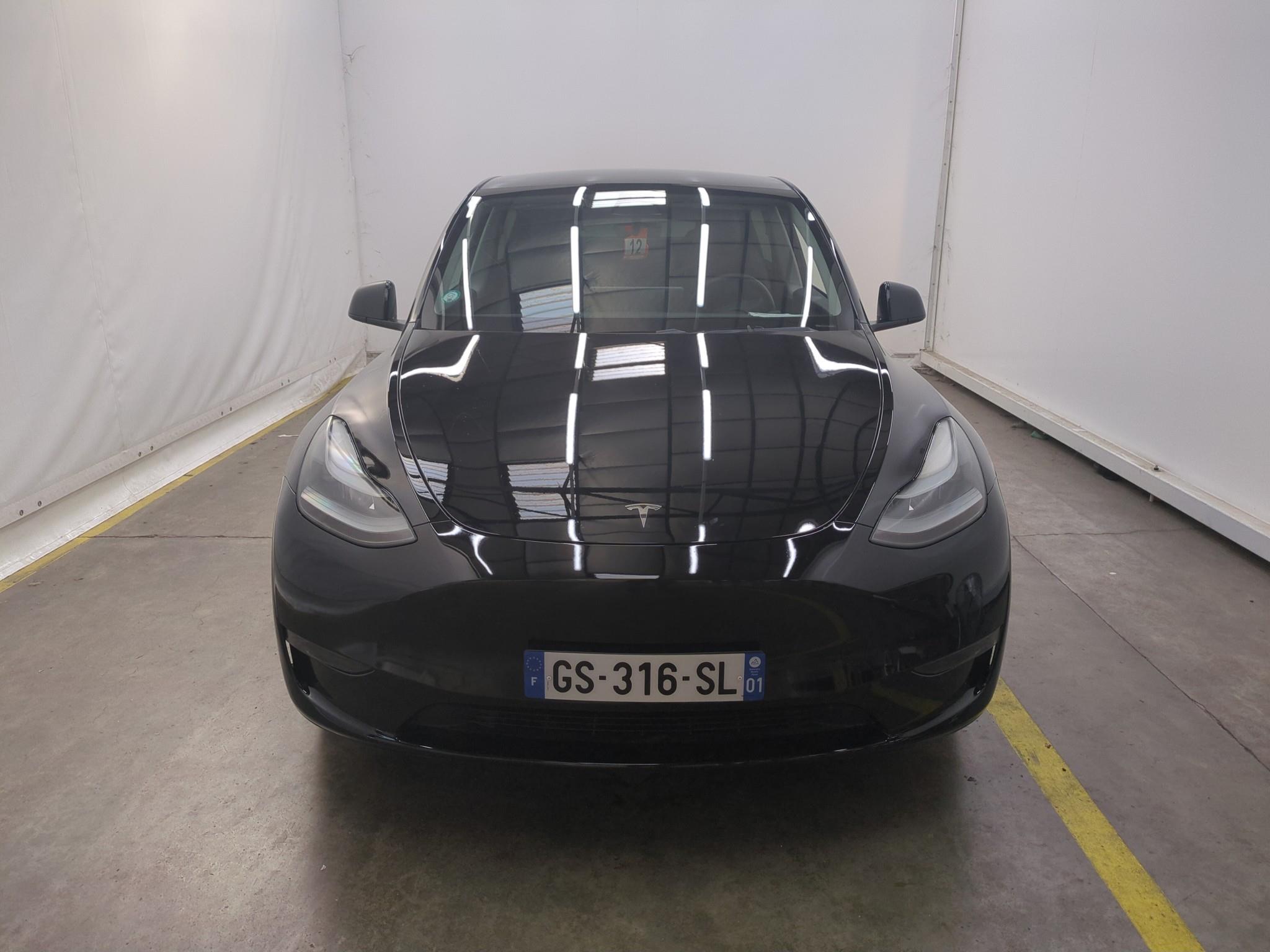 TESLA  2023