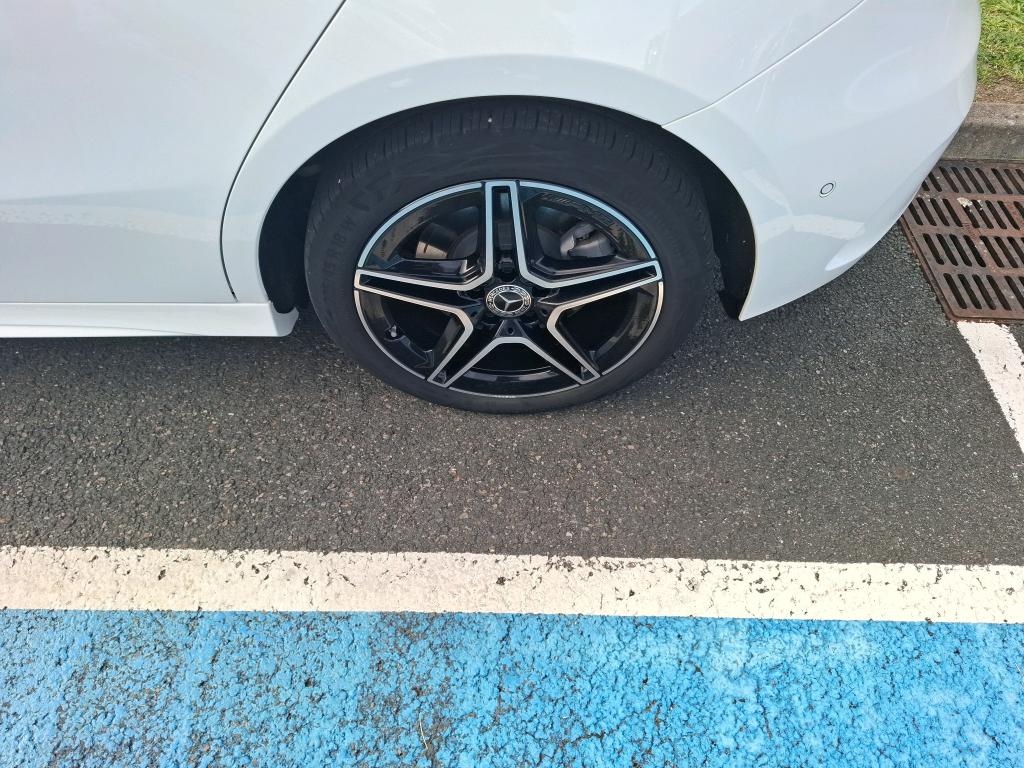 MERCEDES-BENZ MERCEDES CLASSE A 250 e 8G-DCT AMG Line 2023