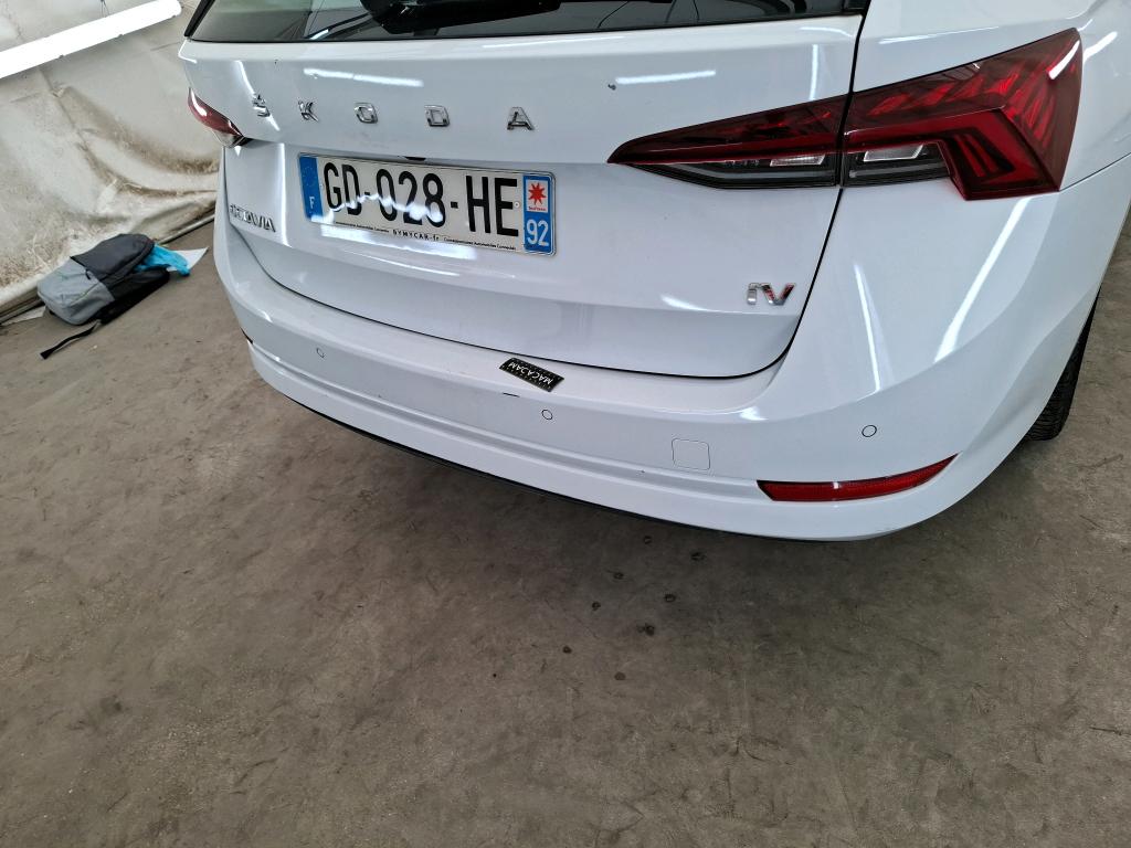 SKODA OCTAVIA COMBI 1.4 TSI PHEV iV 204 ch DSG6e Business 2021