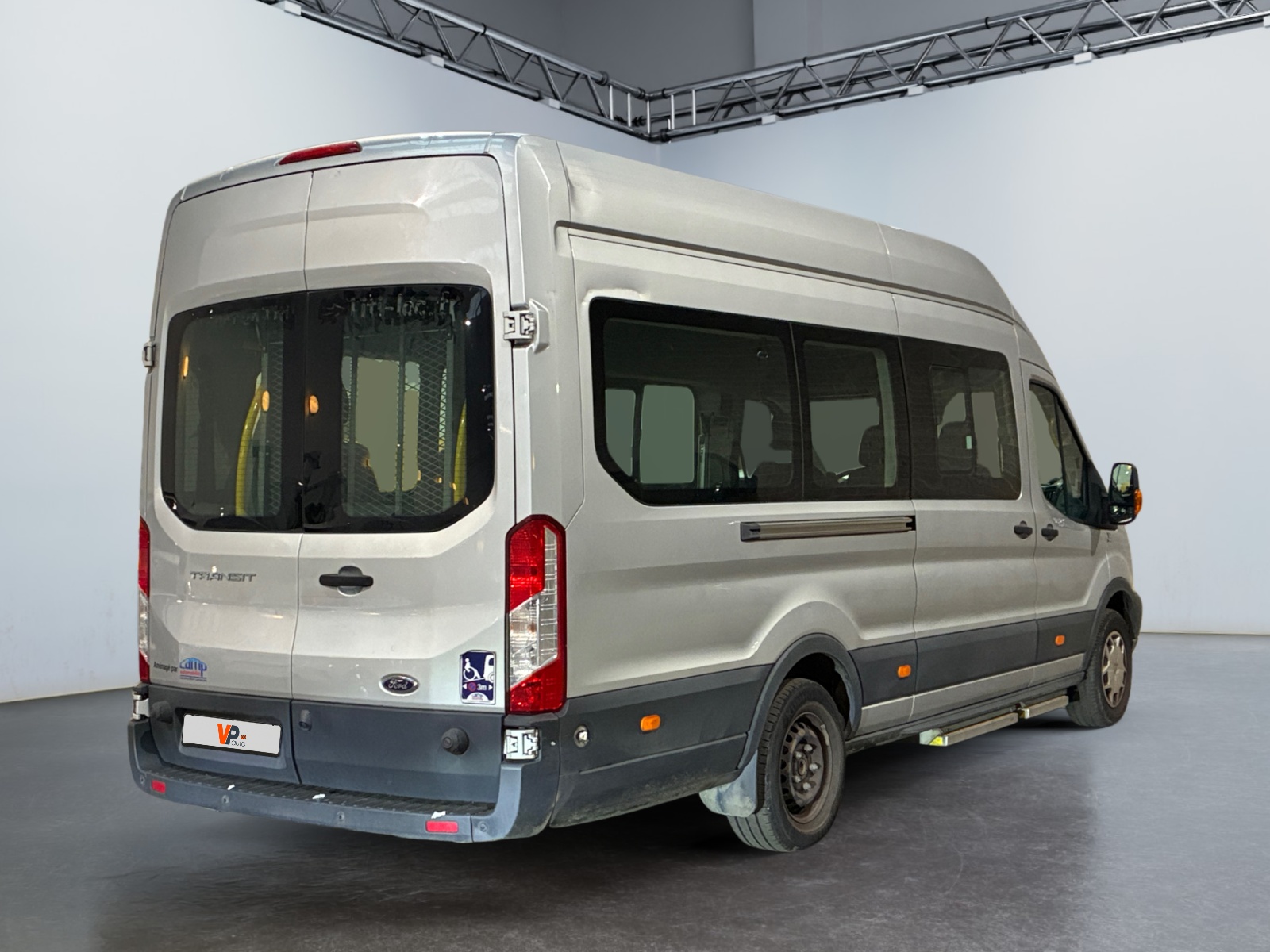 FORD TRANSIT KOMBI TPMR P350 L4H3 2.0 TDCi 130 Ambiente 8pl 2017