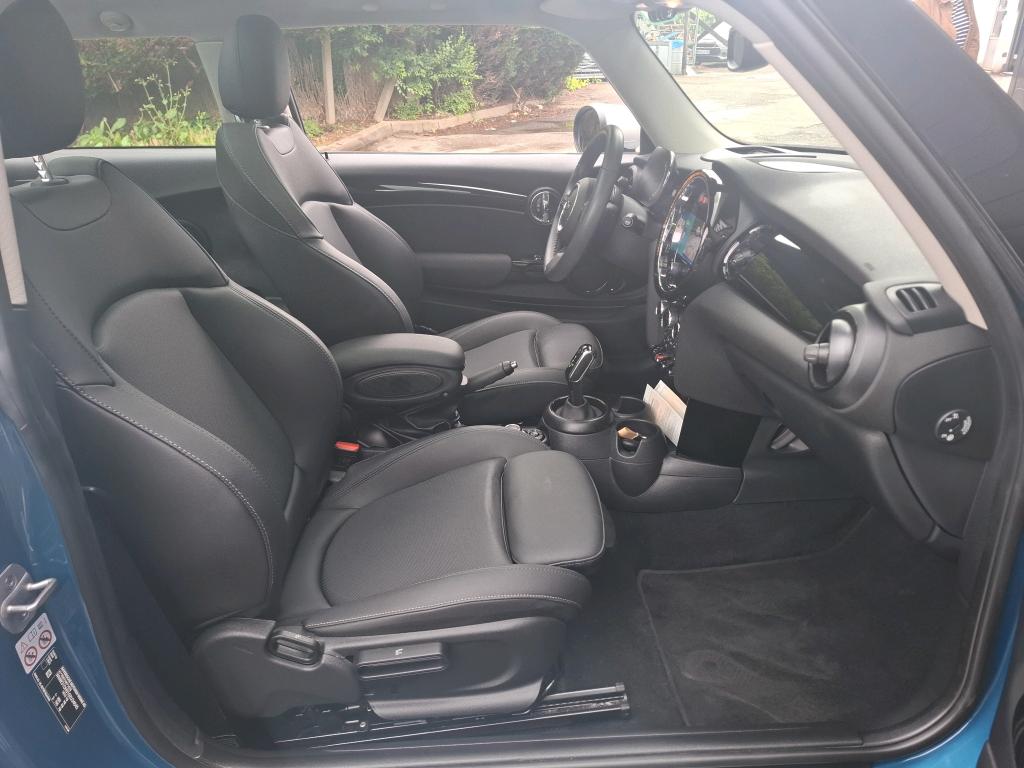 MINI HATCH 3 Portes Cooper 136 ch BVA7 Edition Camden 2023