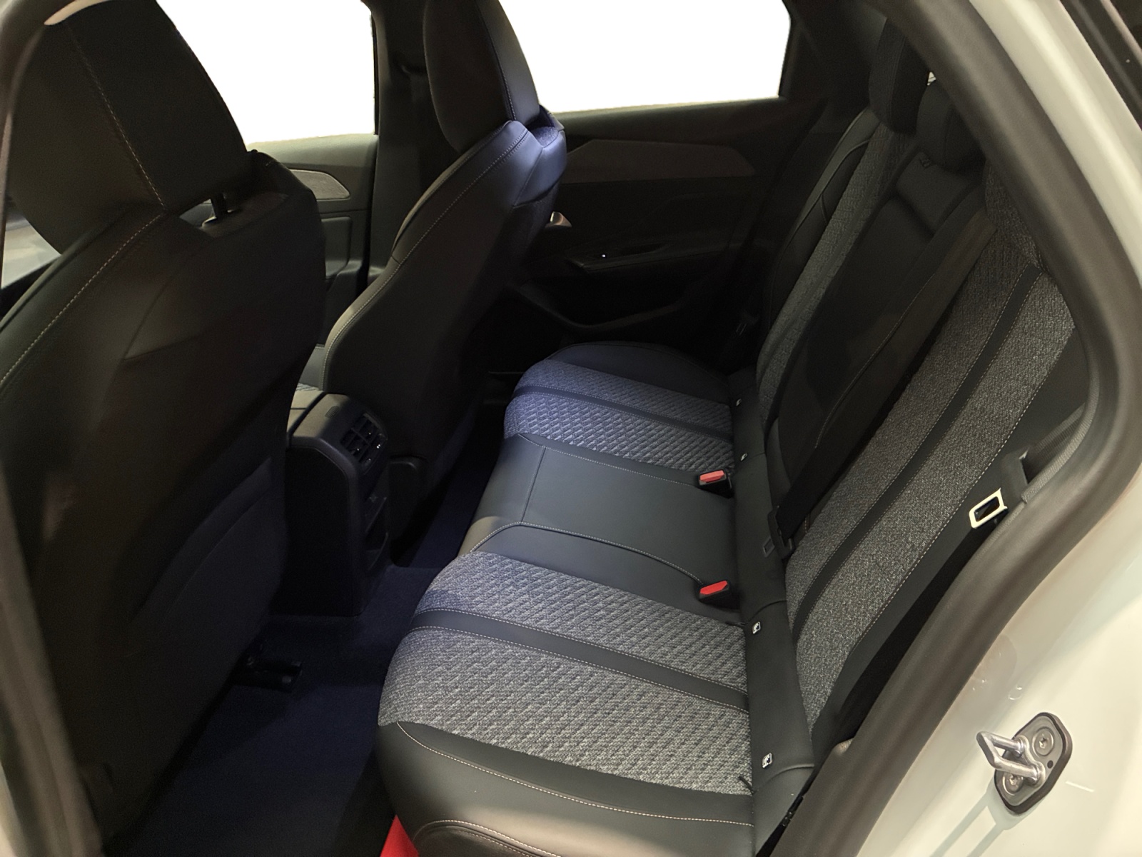 PEUGEOT 308 SW BlueHDi 130ch S&S EAT8 Allure 2026
