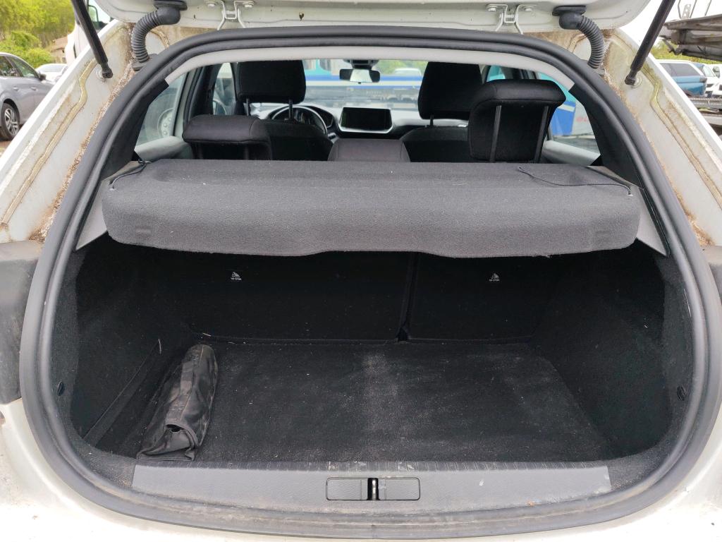PEUGEOT 208 BlueHDi 100 S&S BVM6 Active 2022