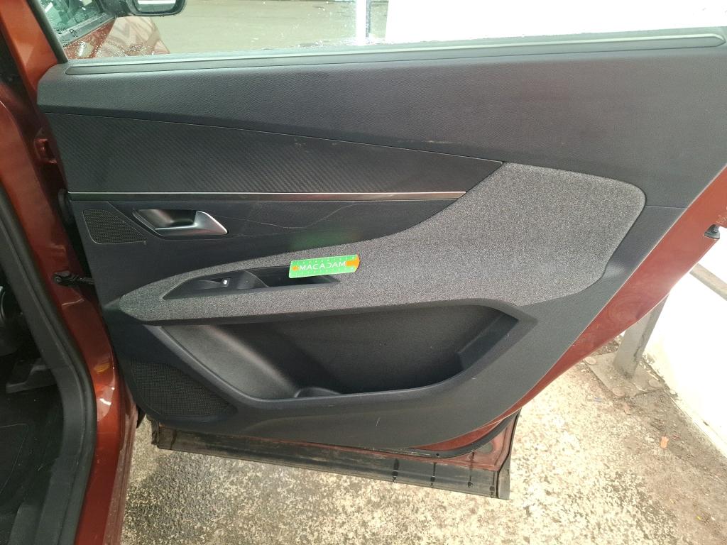 PEUGEOT 5008 PureTech 130ch S&S EAT8 Active Pack 2023