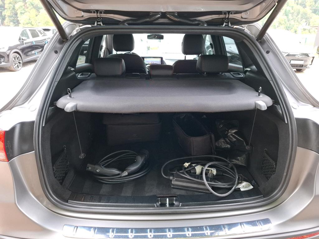 MERCEDES-BENZ GLA 250 e 8G-DCT AMG Line 2022