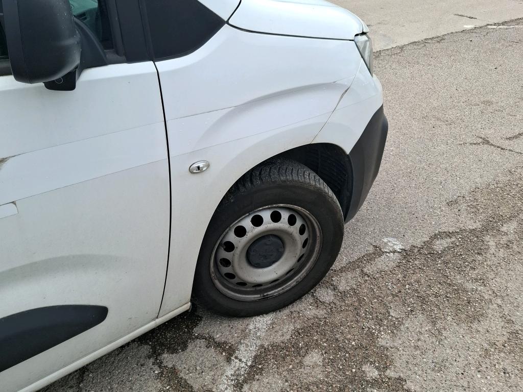 PEUGEOT PARTNER FOURGON STANDARD 650 KG BLUEHDI 130 S&S EAT8 ASPHALT 2021