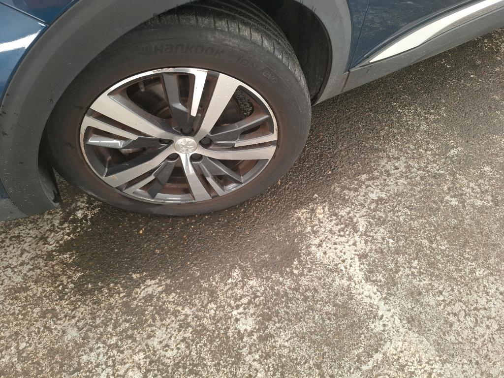 PEUGEOT 3008 Hybrid 225 e-EAT8 Allure Pack 2021