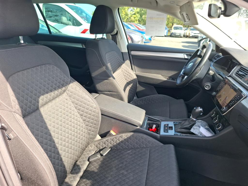 SKODA SUPERB COMBI 2.0 TDI 150 SCR DSG7 Business 2021