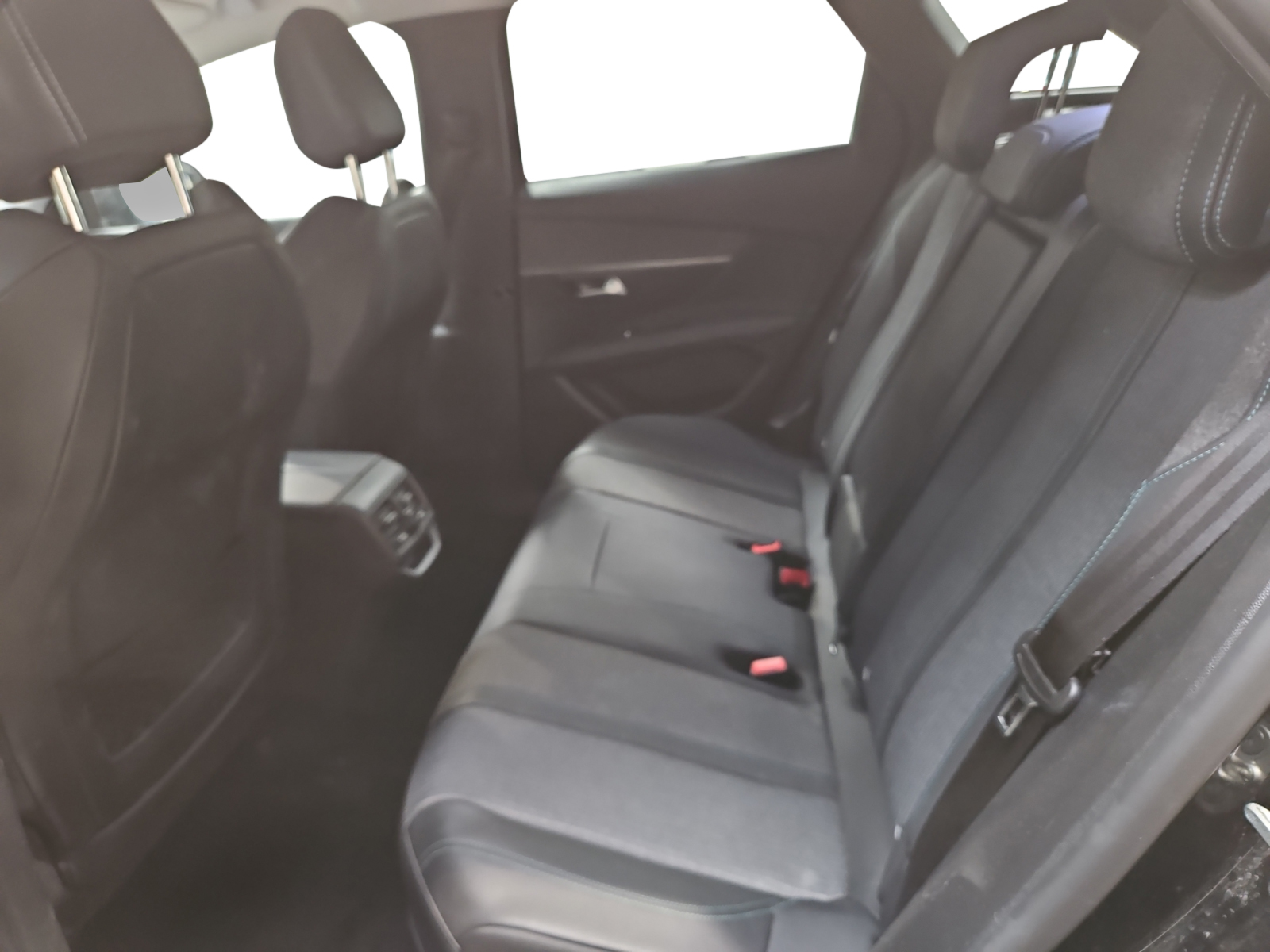 PEUGEOT 3008 Hybrid 225 e-EAT8 Allure Pack 2022