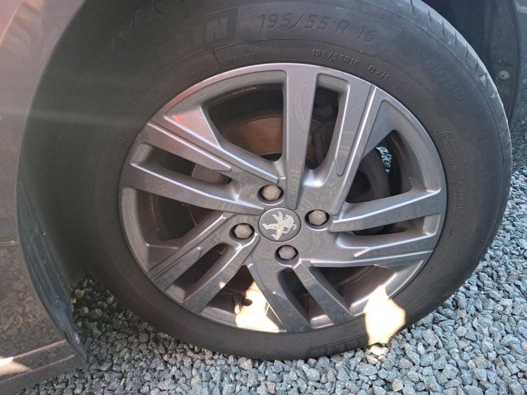 PEUGEOT 208) 208 PureTech 100 S&S BVM6 Active Pack 2022