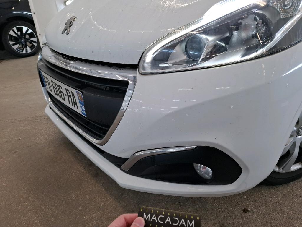 PEUGEOT 208 BUSINESS PureTech 82ch S&S BVM5 Active 2018