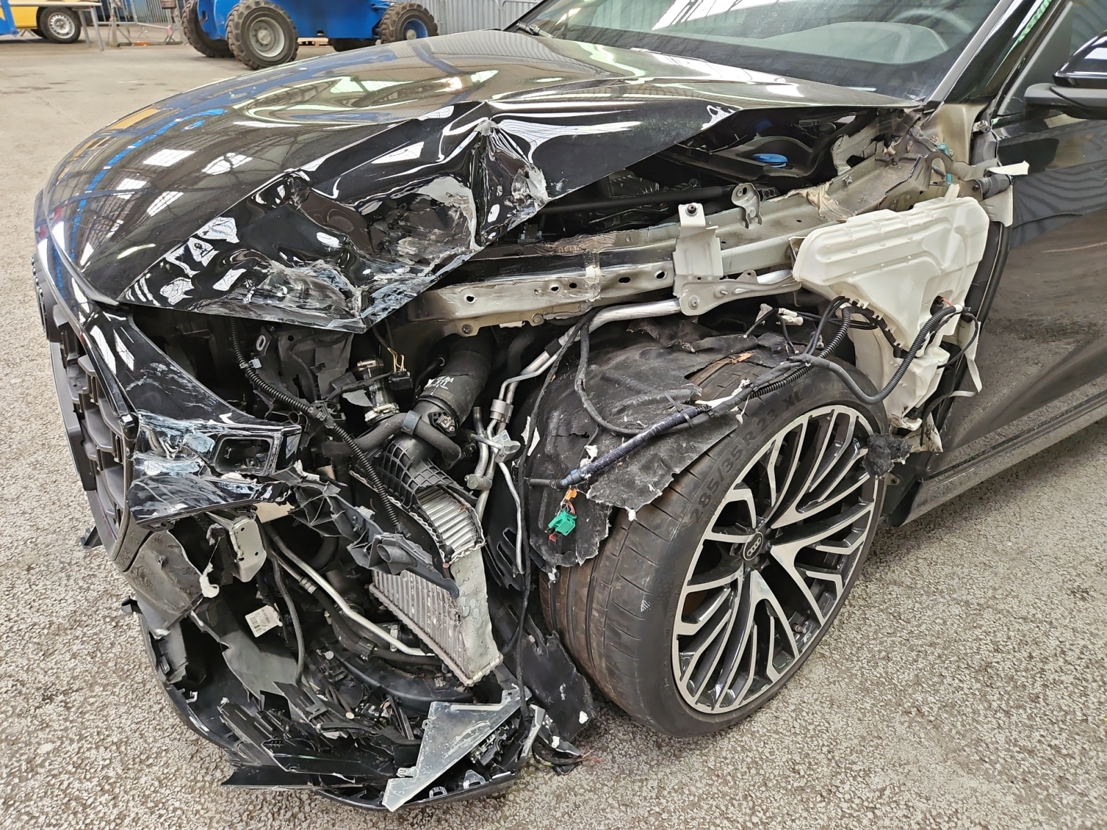 AUDI Q8 55 TFSI 340 Tiptronic 8 Quattro 2024