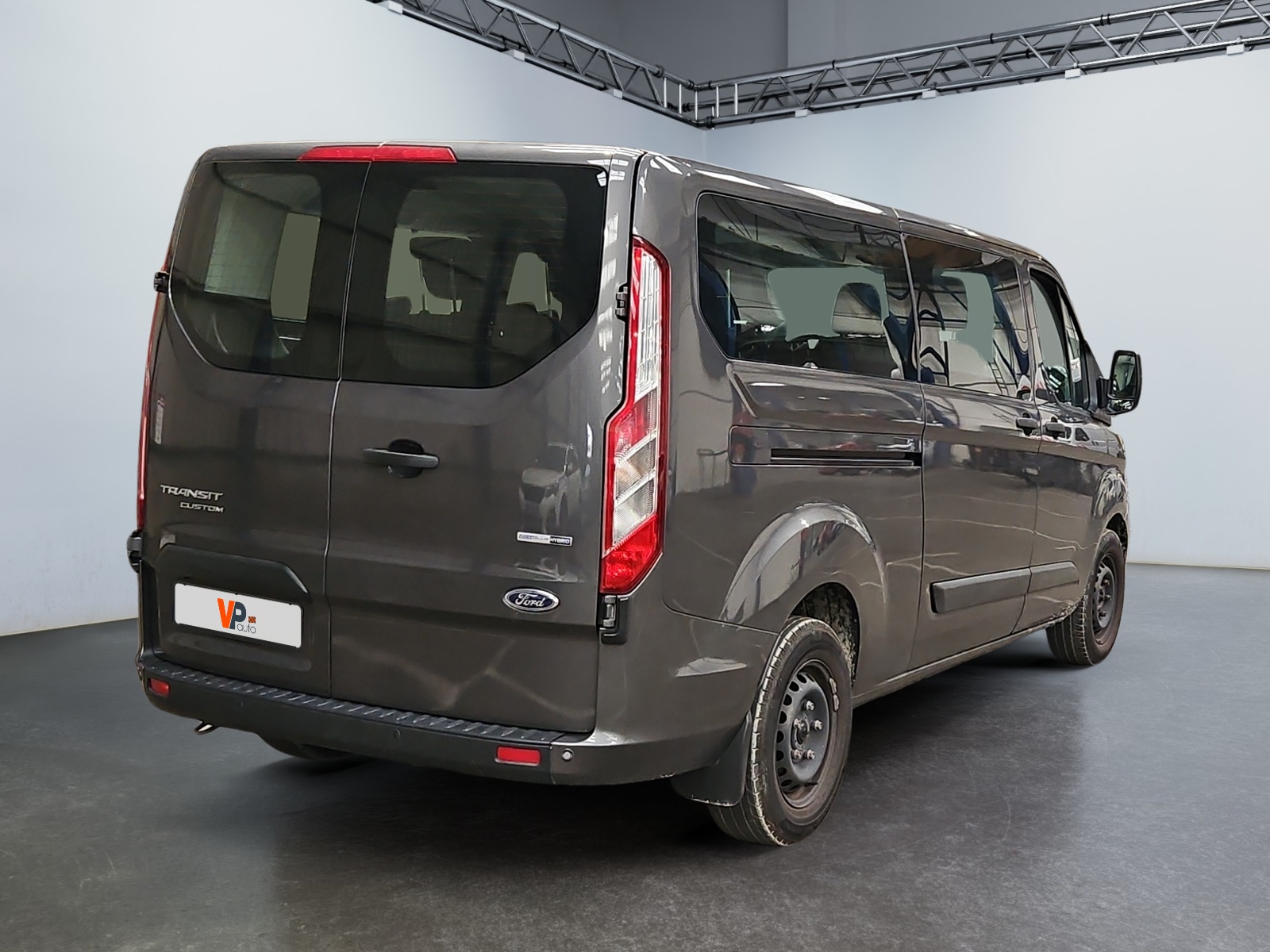 FORD TRANSIT Custom KOMBI 320 L2H1 2.0 EcoBlue 130 Trend Business 2023