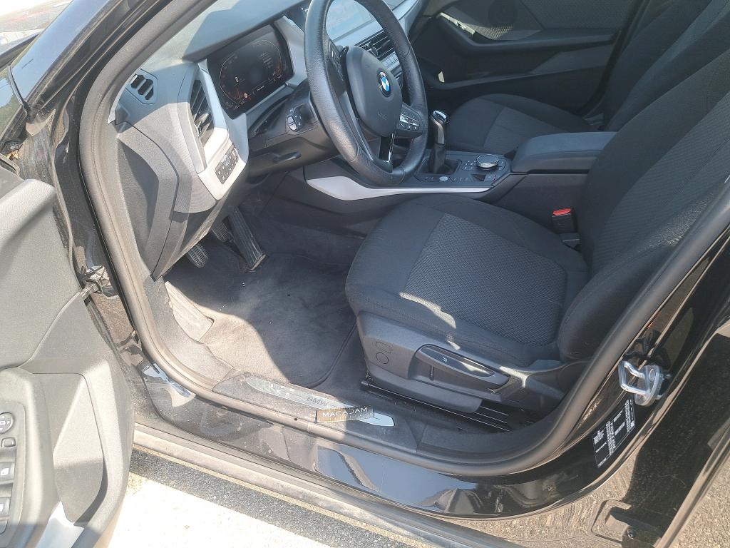 BMW 116i 109 ch Business Design 2023