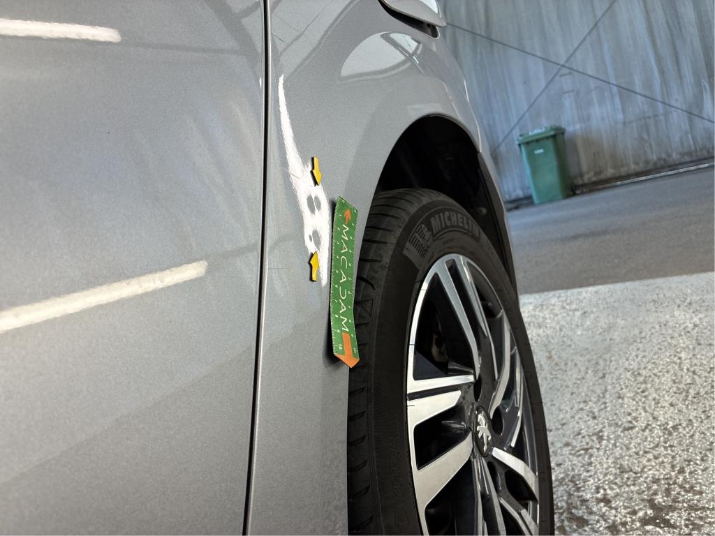 PEUGEOT 208) 208 PureTech 100 S&S BVM6 Allure Pack 2022