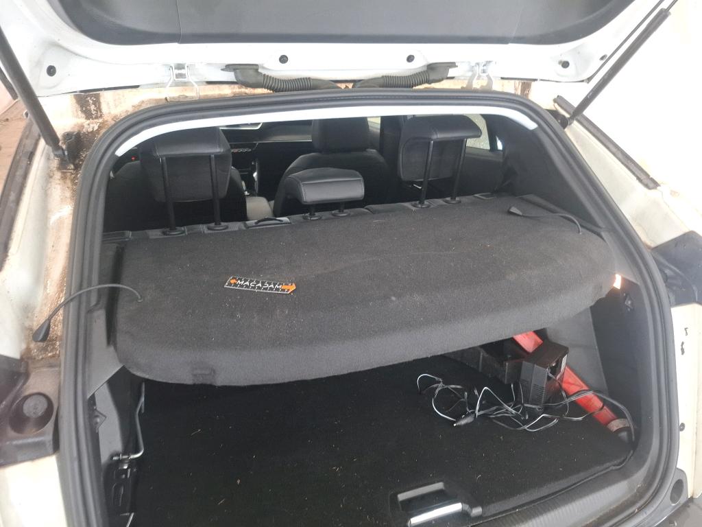 PEUGEOT 2008 BUSINESS BlueHDi 130 S&S EAT8 Allure 2021