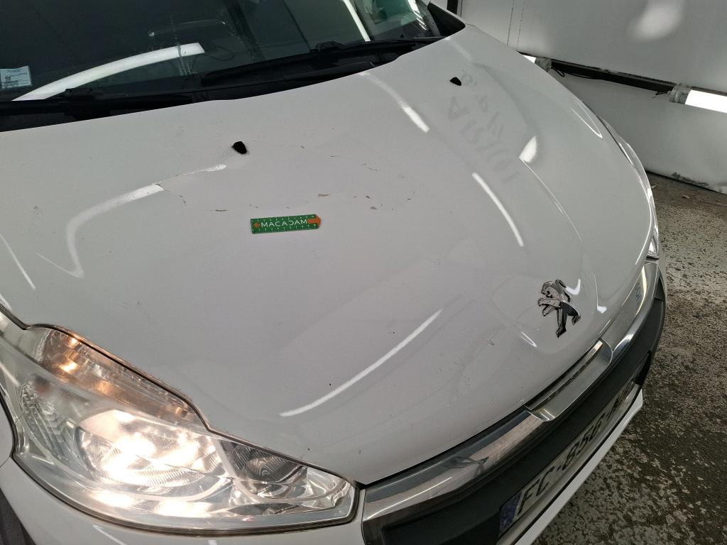 PEUGEOT 208 AFFAIRE PURETECH 82 S&S BVM5 PREMIUM 2018