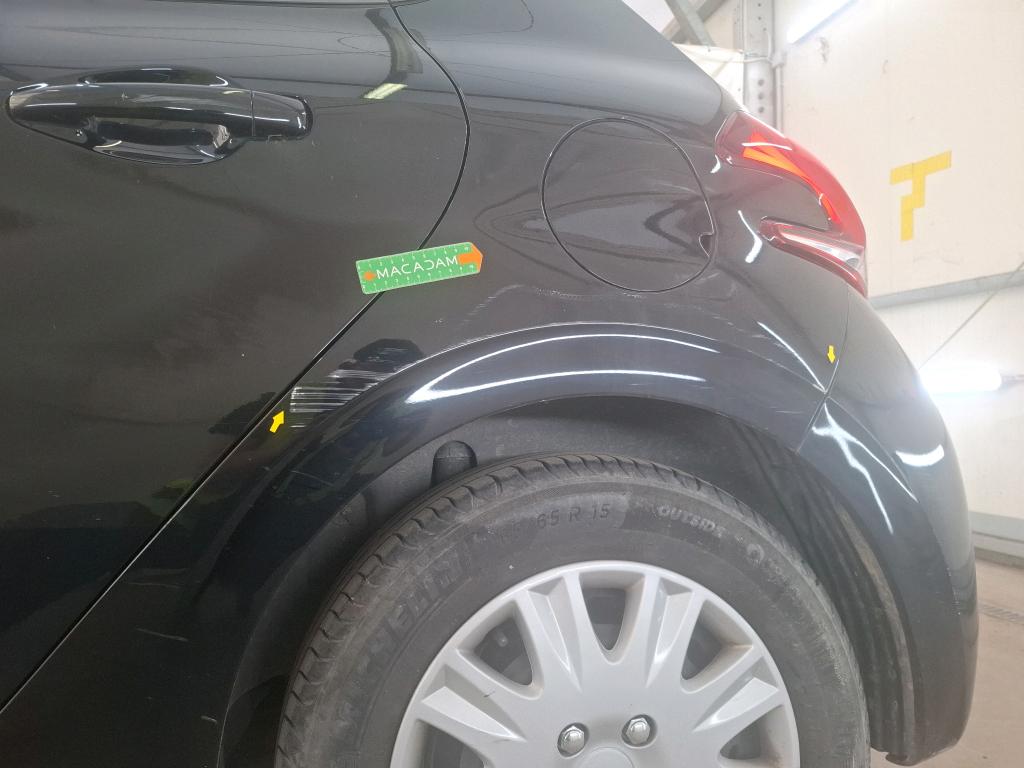 PEUGEOT 208 BUSINESS 1.6 BlueHDi 100ch S&S BVM5 Active 2018