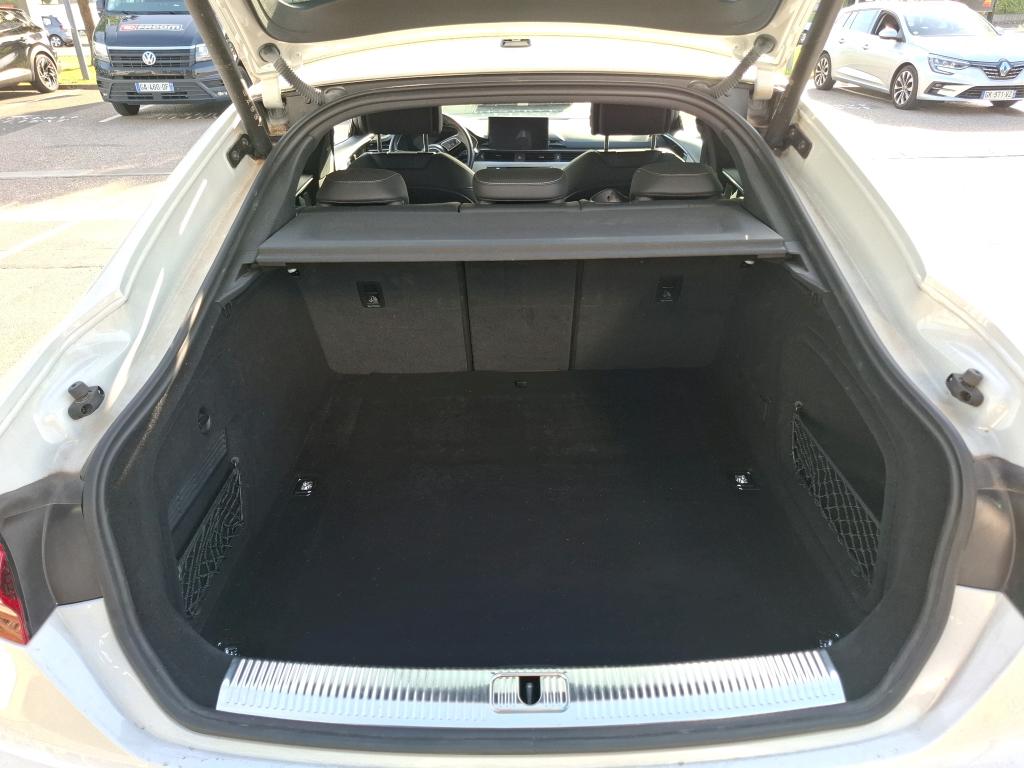 AUDI A5 SPORTBACK 40 TFSI 204 S tronic 7 Quattro Line 2023