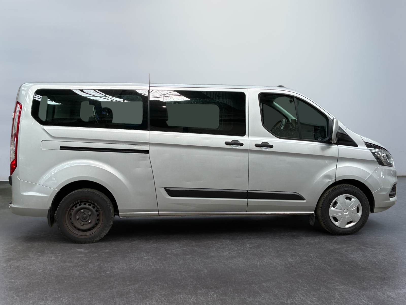 FORD TRANSIT Custom Kombi 320 L2H1 2.0 EcoBlue 130 Trend Business 2022