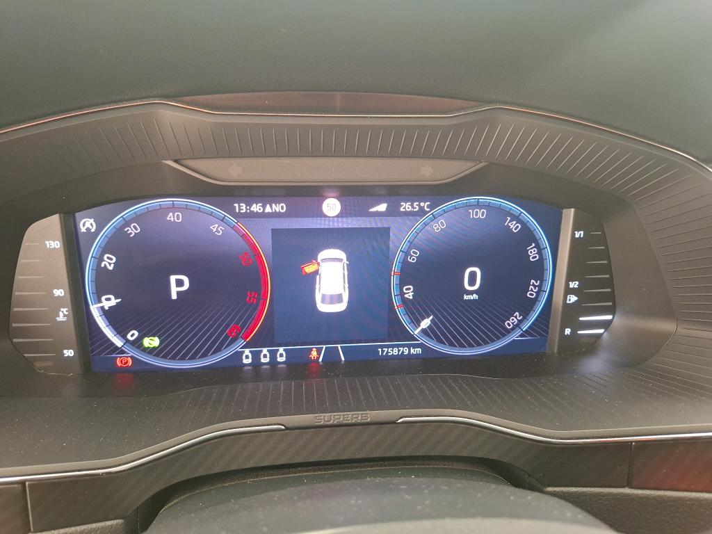 SKODA SUPERB COMBI 2.0 TDI 150 SCR DSG7 Sportline 2022