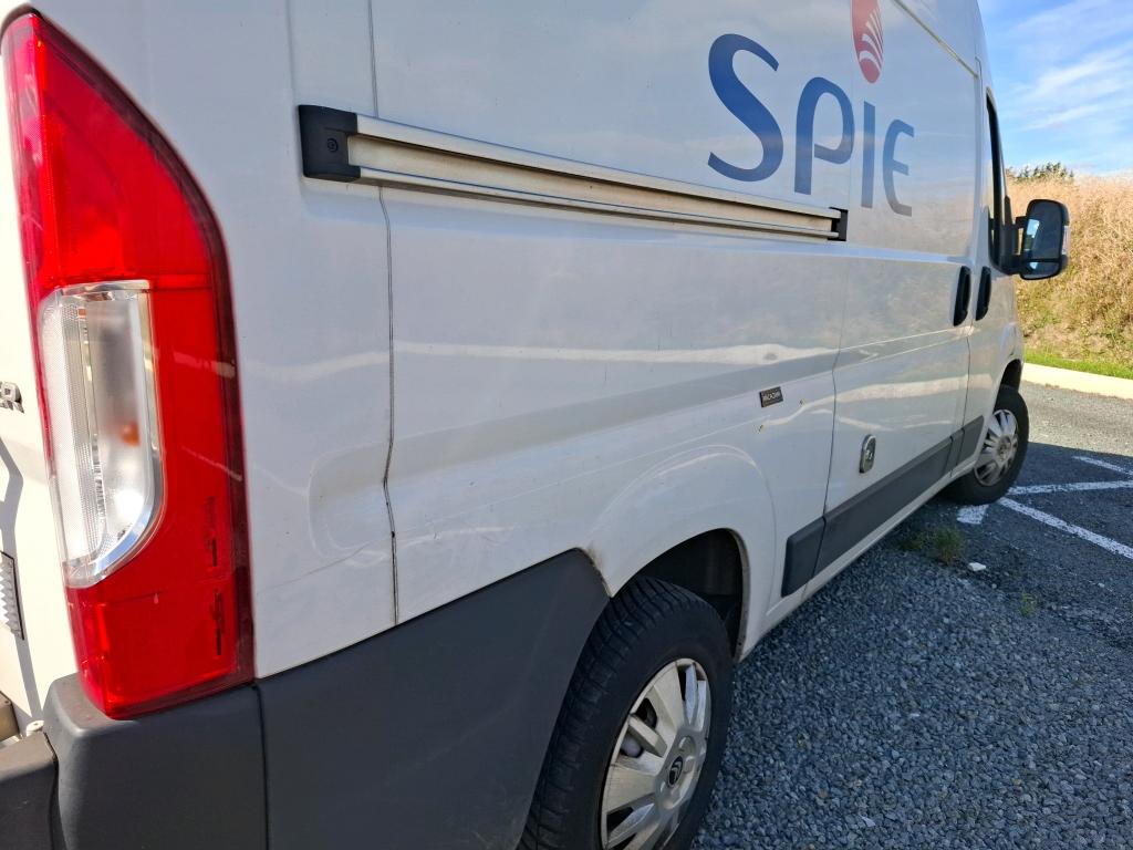 CITROEN JUMPER FOURGON TOLE 33 L2H2 BLUEHDi 120 S&S BVM6 CLUB 2023