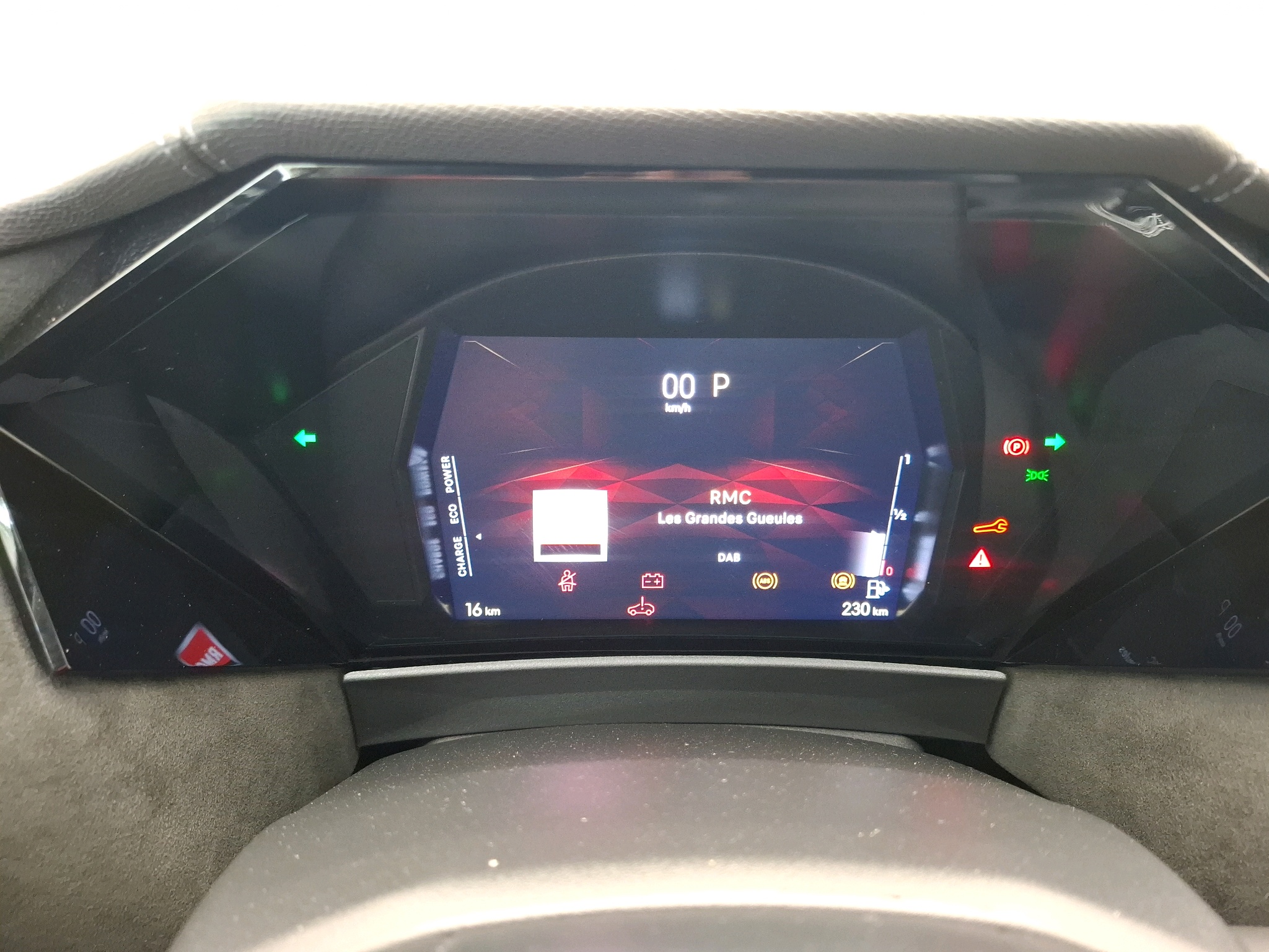 DS N°4 Hybride 145 e-DCT6 Etoile - Alcantara 2026