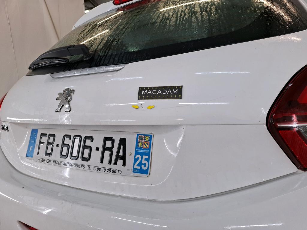 PEUGEOT 208 BUSINESS PureTech 82ch S&S BVM5 Active 2018