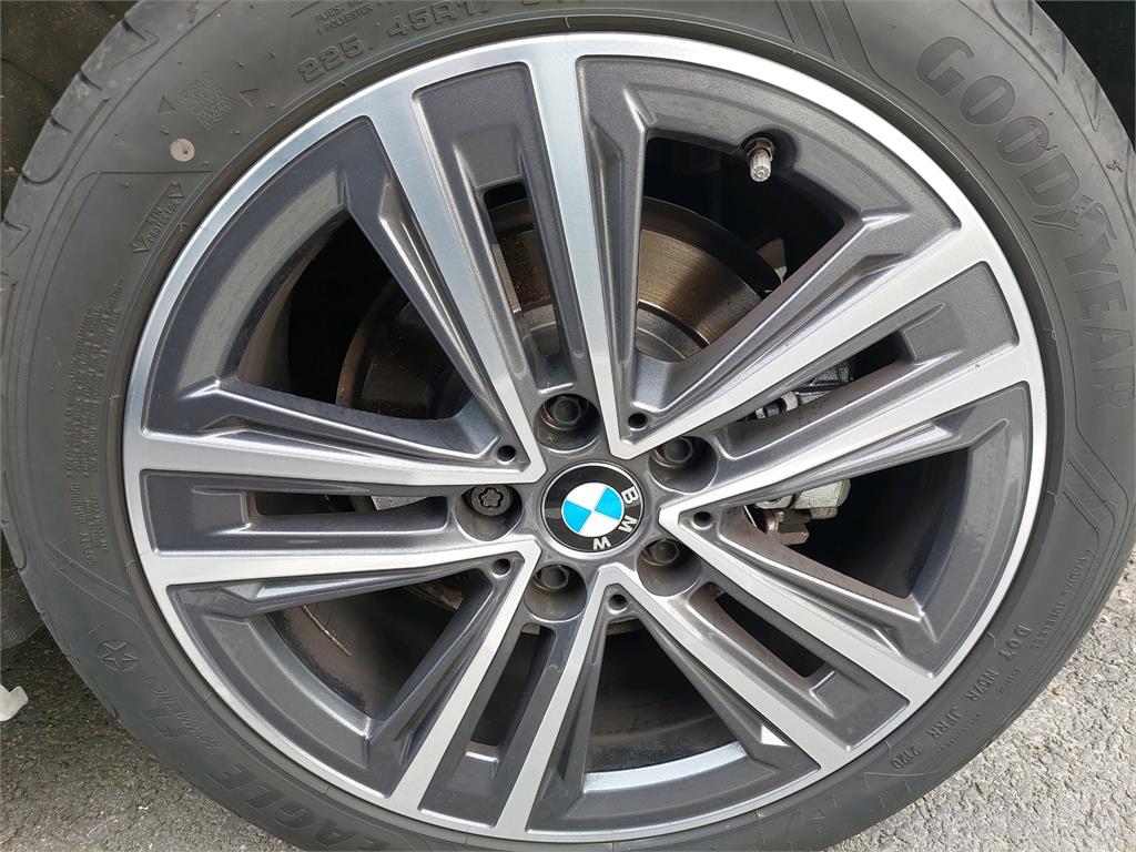 BMW SERIE 1 F40 116d 116 ch DKG7 Lounge 2020