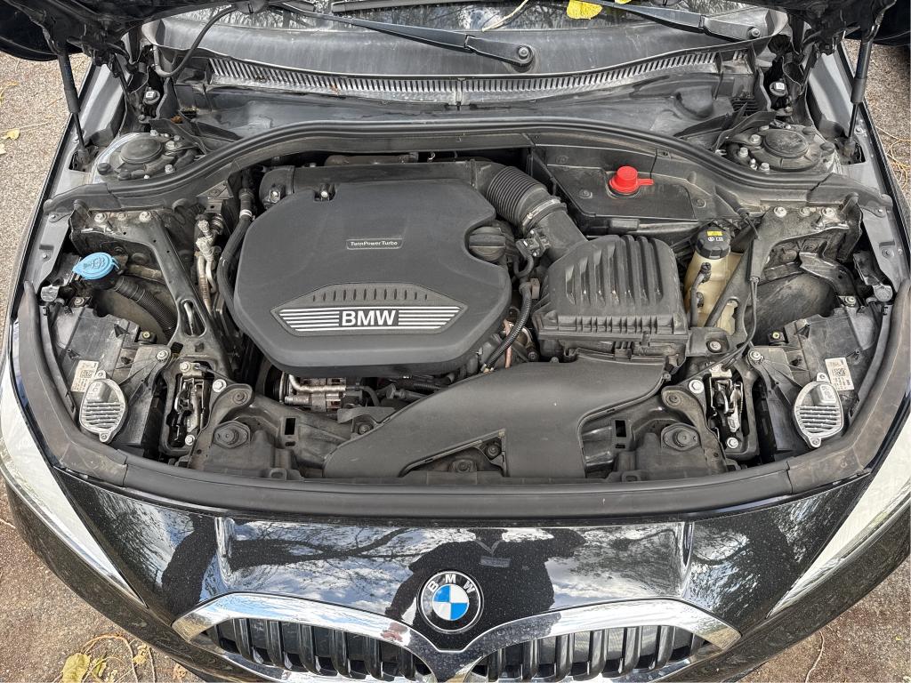 BMW SERIE 1 F40 116d 116 ch DKG7 Business Design 2021