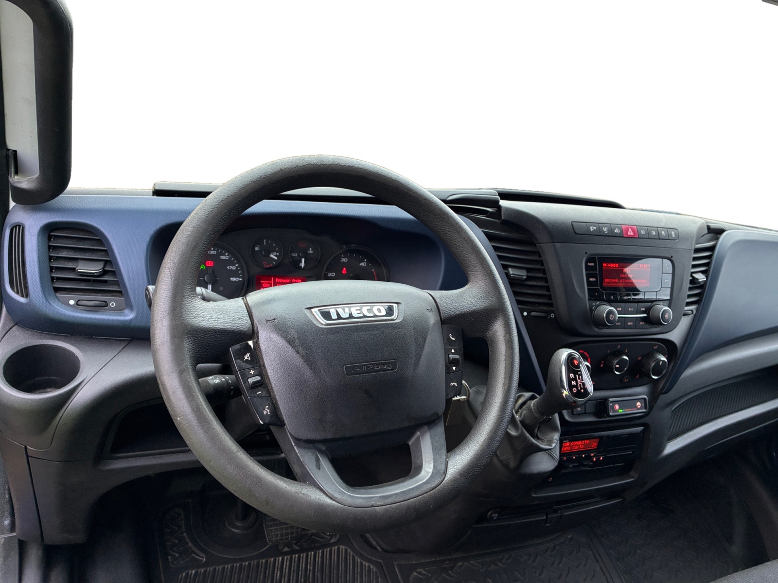 IVECO DAILY FOURGON 5T2 2019