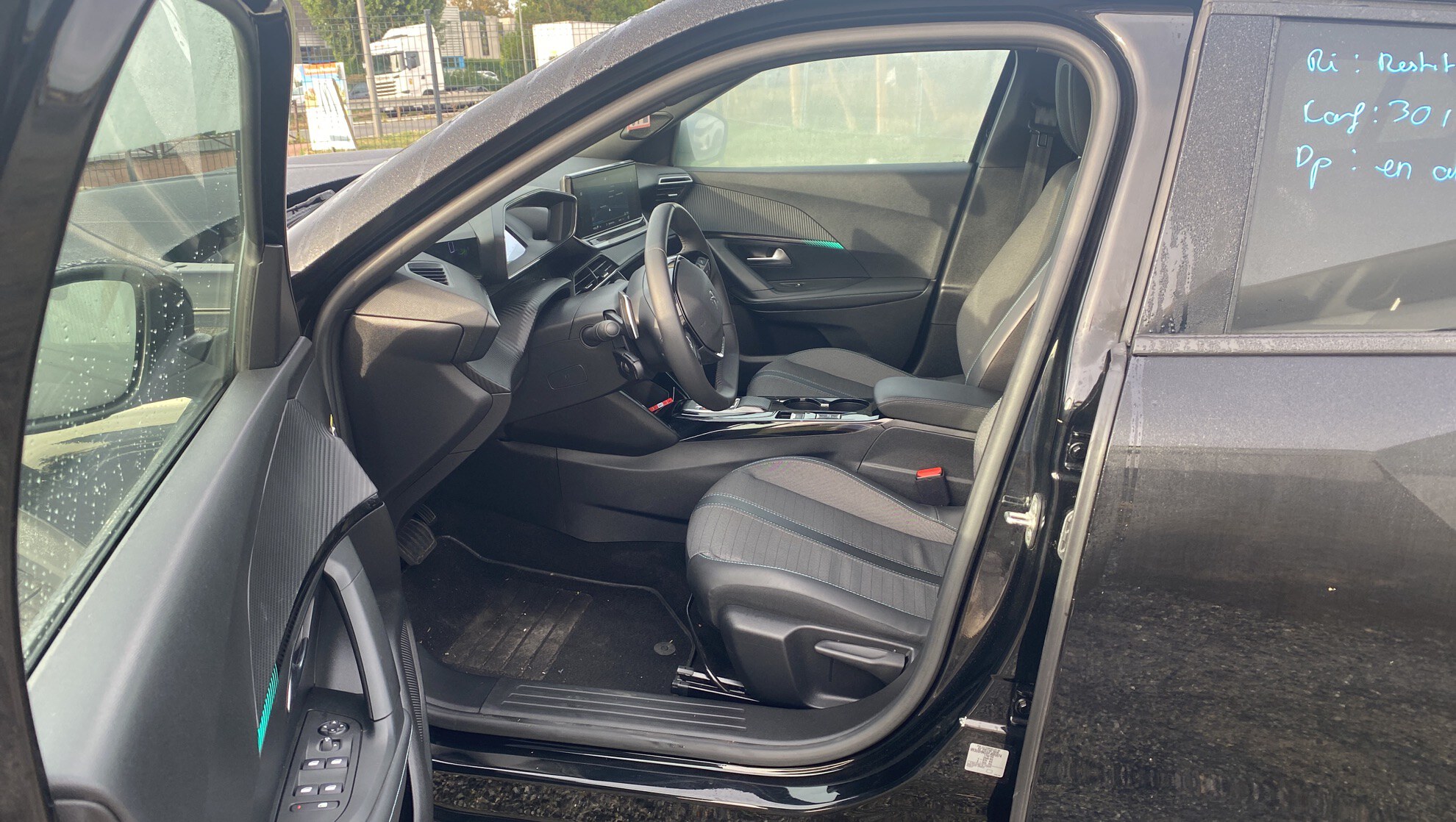 PEUGEOT 2008 PureTech 130 S&S EAT8 Allure Pack 2023