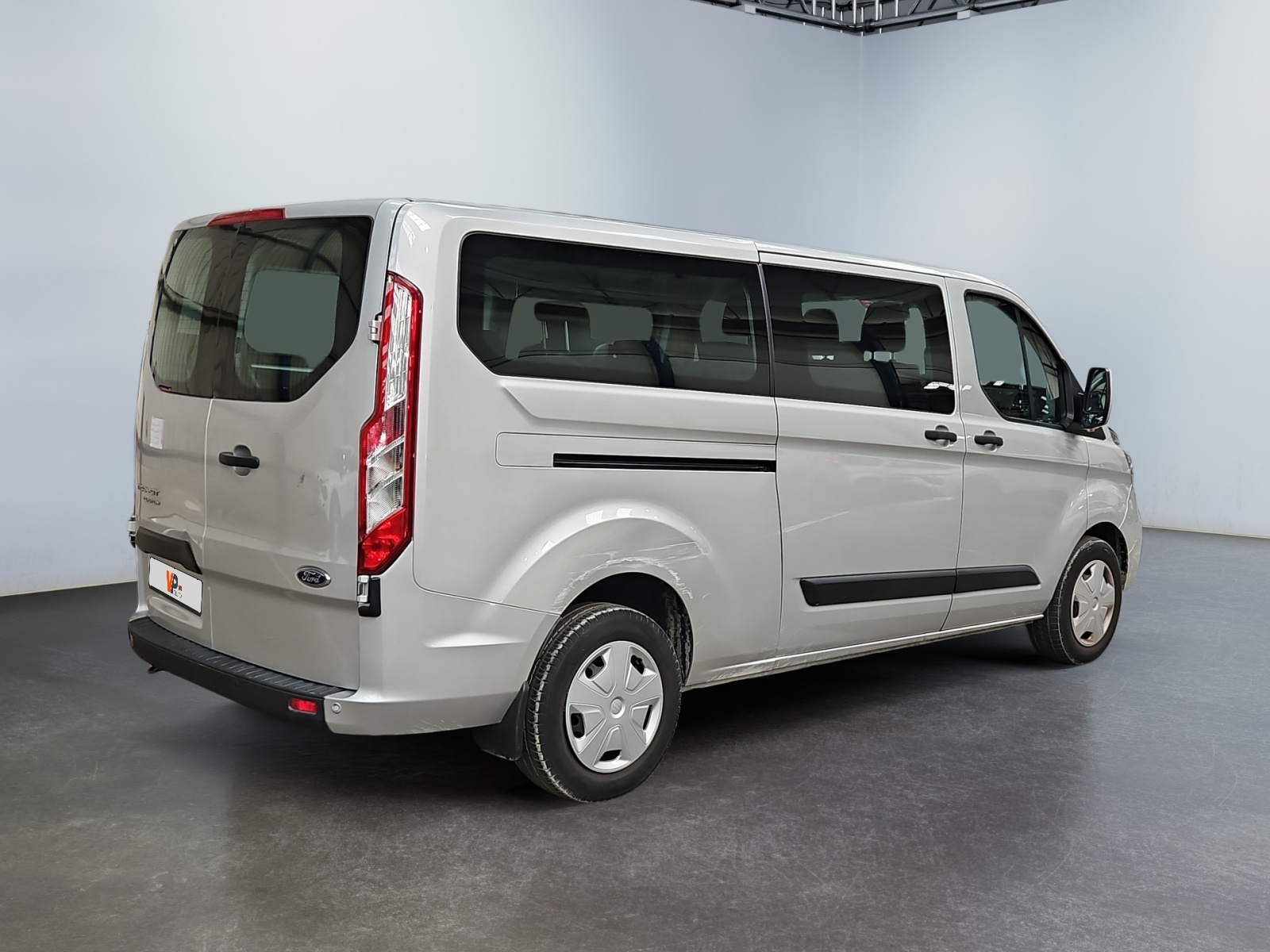 FORD TRANSIT Custom KOMBI 320 L2H1 2.0 EcoBlue 130 Trend Business 2023