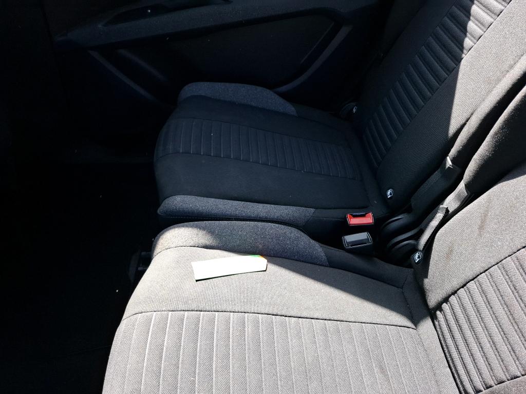PEUGEOT 5008 Hybrid 136 e-DCS6 Active Pack 2024
