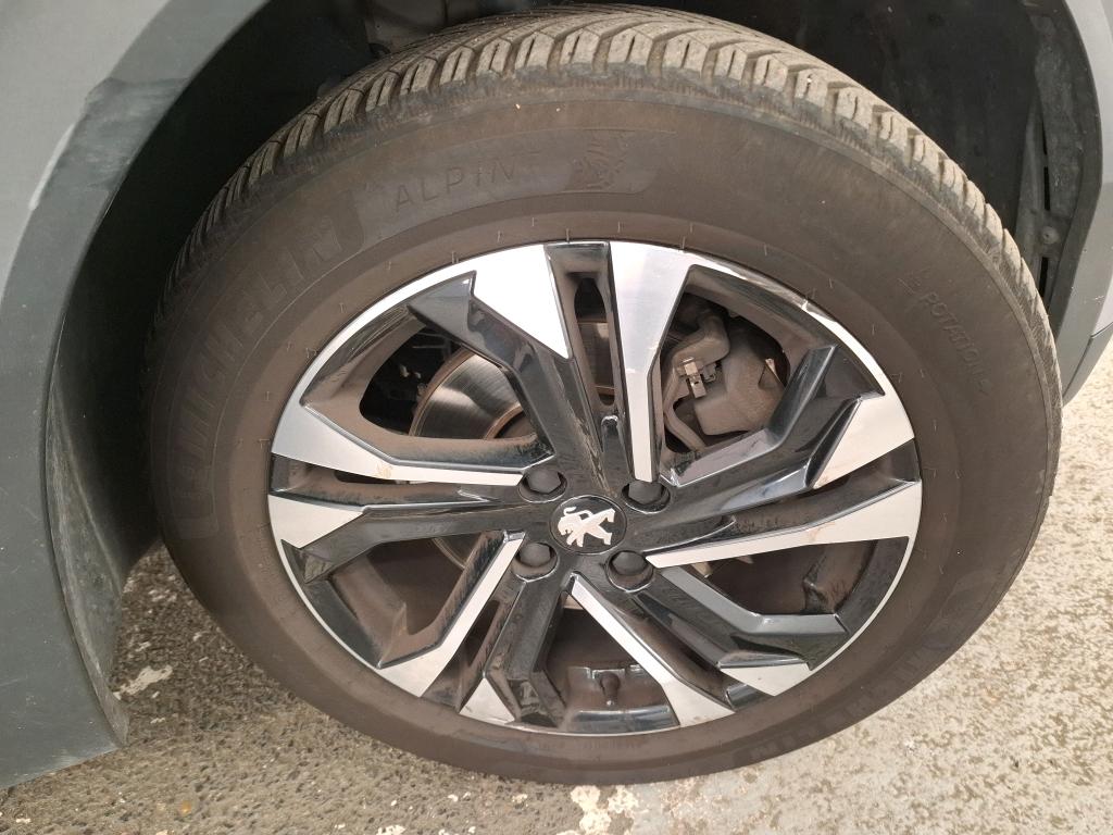 PEUGEOT 2008 BlueHDi 130 S&S EAT8 Allure 2021