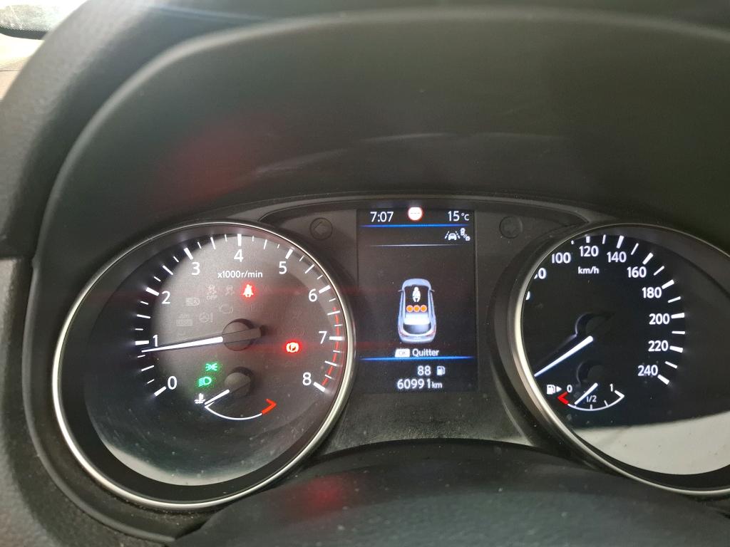 NISSAN  2019