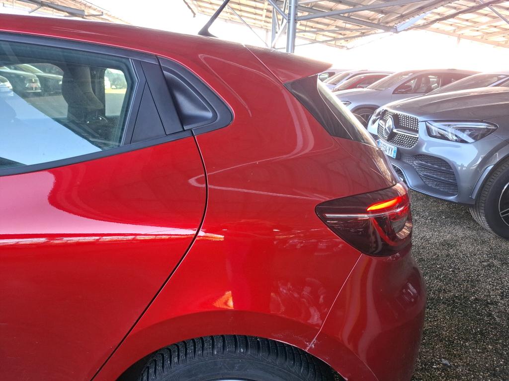 RENAULT CLIO V TCe 90 - 21N Business 2021