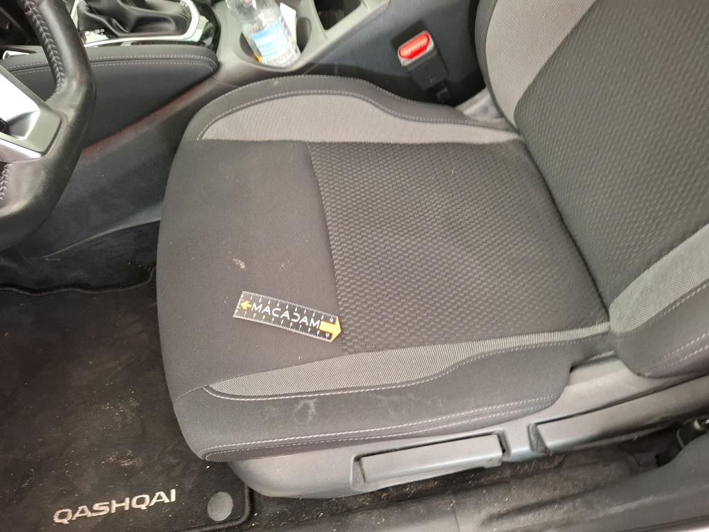 NISSAN  2019